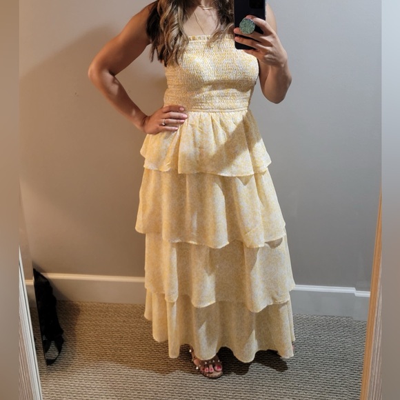 Dresses & Skirts - Smocked Flowy Yellow Floral Strapless Maxi Dress